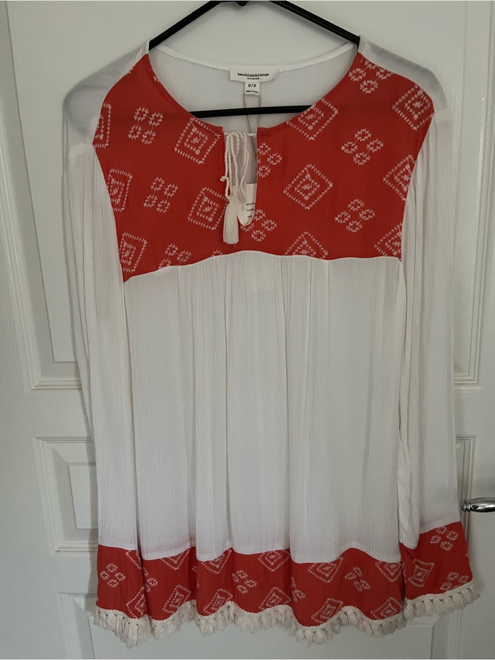 Beach Lunch Lounge White Top with Coral Printed Yoke & Trim SIZE SMALL NWT